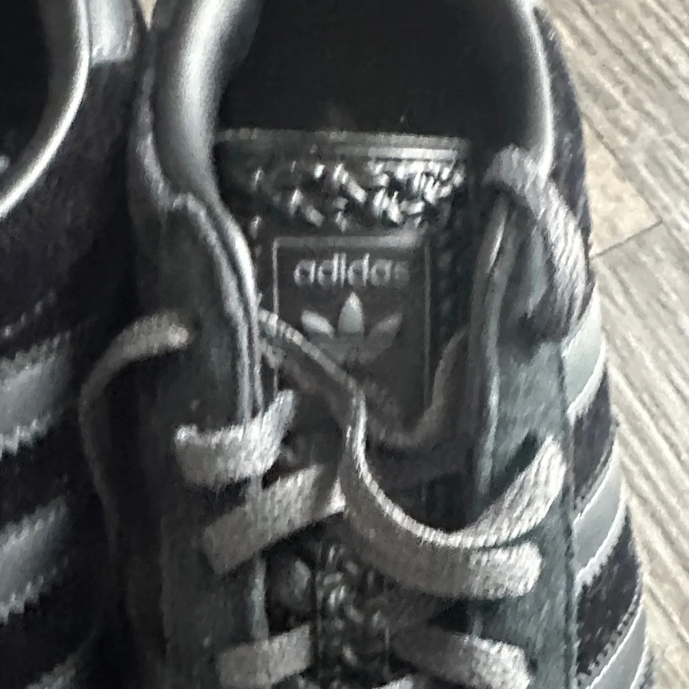 Adidas Black Gazelle women’s size 5 black velvet and suede - Picture 9 of 11
